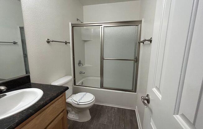 2 beds, 2 baths, 880 sqft, $2,795, Unit B-3