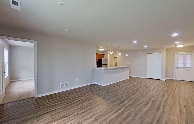 1 bed, 1 bath, 1,021 sqft, $1,465, Unit 29