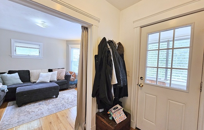 26 JULIA ST