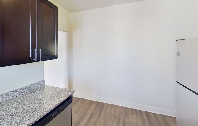 2 beds, 1 bath, 802 sqft, $1,399, Unit 1301-66