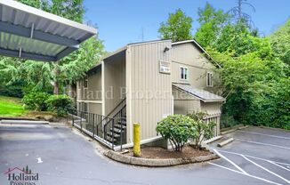 2BR Portland Home | Skylight, Wood Fireplace & Screened Porch