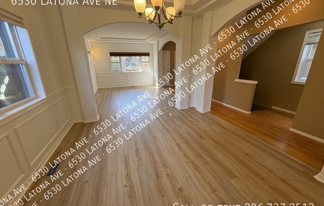 6530 LATONA AVE NE