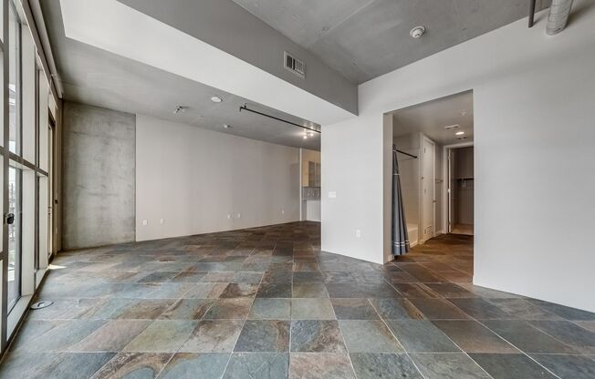 1 bed, 1 bath, $1,875, Unit UNIT 345