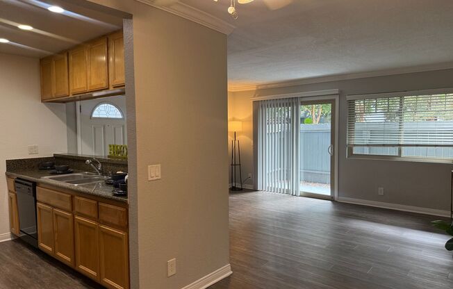 2 beds, 2 baths, 850 sqft, $3,000, Unit 821-09