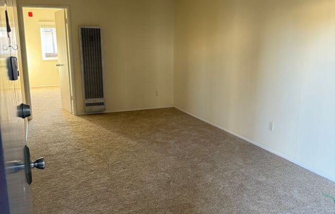 1 bed, 1 bath, 550 sqft, $2,195, Unit 02