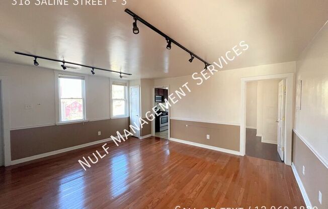 318 SALINE ST