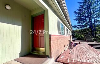 **$500 off!** 2BD I 1BA Unit - Near OHSU & Marquam Nature Park!