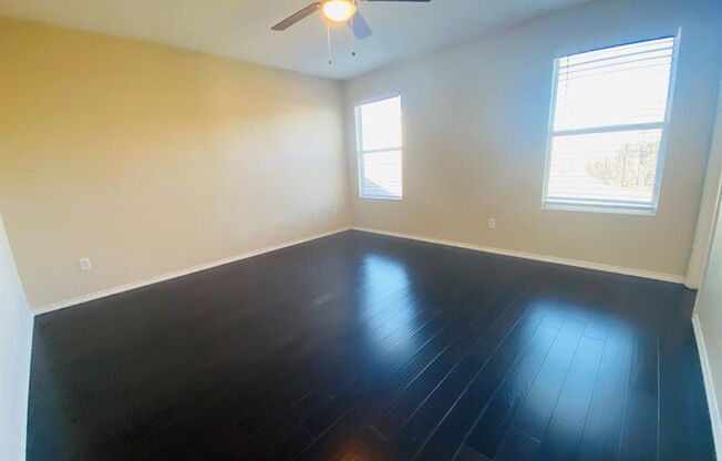 3 beds, 2 baths, $1,750