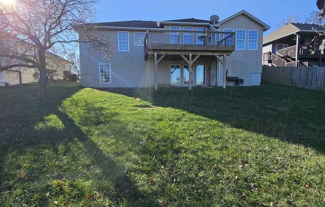 STUNNING GRAIN VALLEY HOME!!!