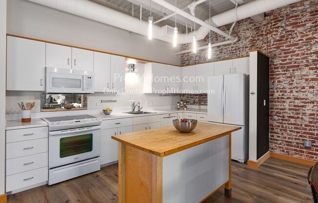 1 bed, 1 bath, $2,599, Unit UNIT 309