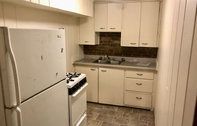 1 bed, 1 bath, 500 sqft, $625, Unit 2931-3