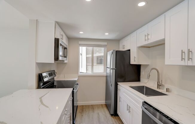 2 beds, 2 baths, 1,092 sqft, $2,795, Unit 24