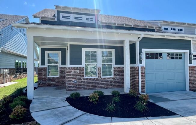 Large 1 Bed, 1 Bath in Beautifully Well-Maintained Neighborhood!! New Construction!!