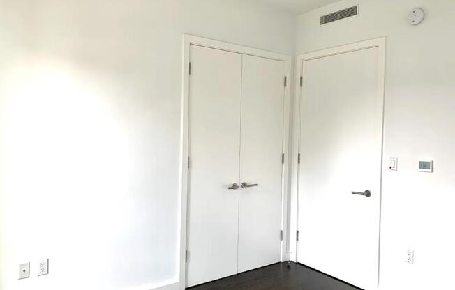 37 40 27 ST