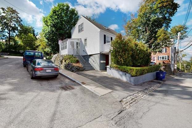 16 MT VERNON ST