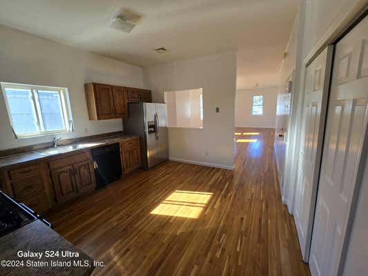 3 beds, 1 bath, 1,036 sqft, $2,650, Unit # FLOOR 2