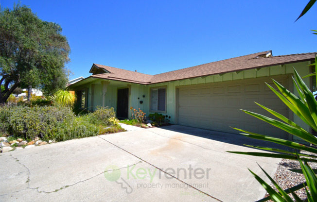 Poway School District | Conveniently located near the Shops and Resturant & Poway library and lots of activity  | Single story detach Home
