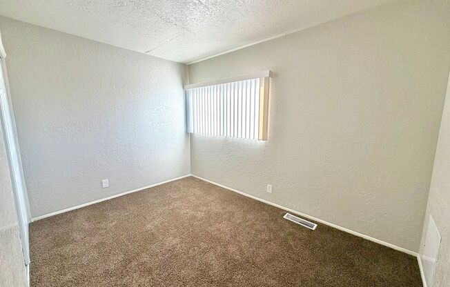 2 beds, 1.5 baths, 800 sqft, $1,115, Unit Unit 3