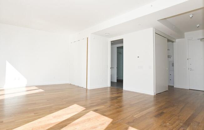 Studio, 1 bath, 698 sqft, $4,250, Unit 23D