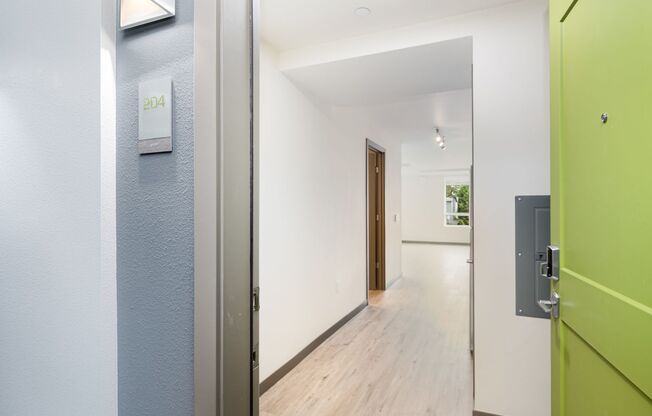 1 bed, 1 bath, $1,645, Unit Unit B204