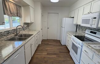 READY TO VIEW NOW! Beautiful 2 Bedroom, 2 Bath in Sun City - Adult 55+ Community