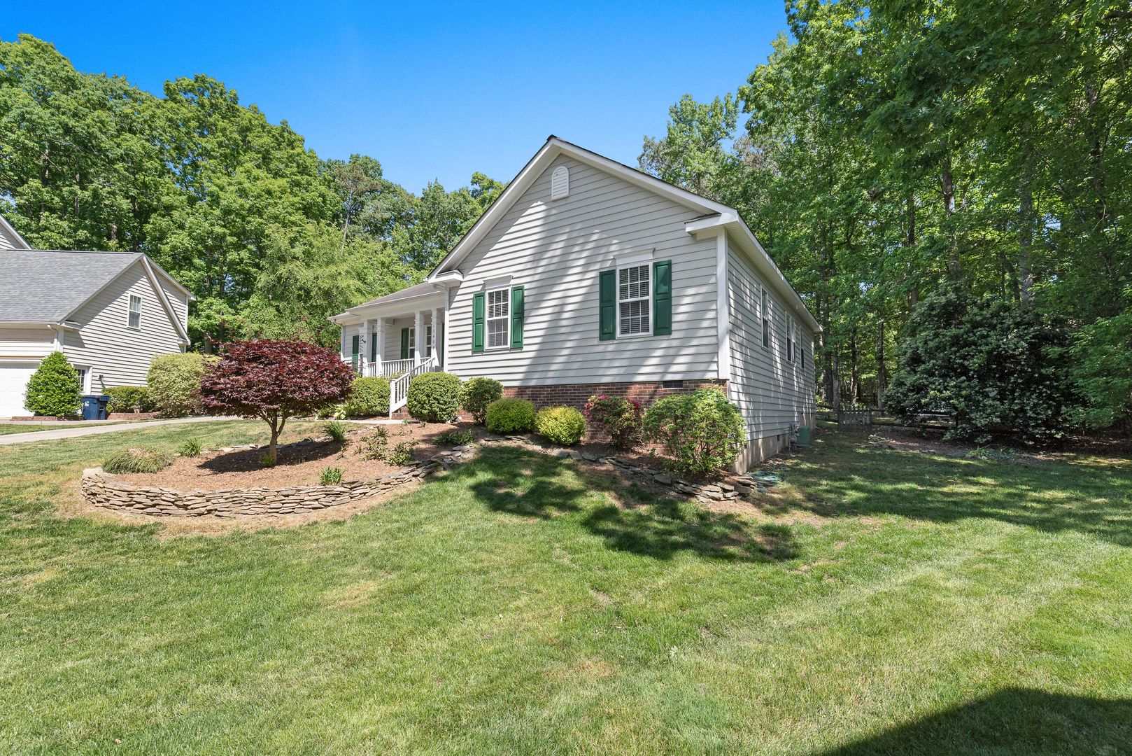 (Coming Soon) 3 Bedroom w/ 2 car Garage (Landscaping is included)