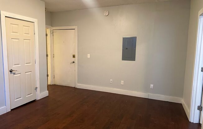 1 bed, 1 bath, 600 sqft, $999, Unit Unit A