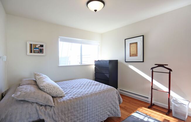 1 bed, 1 bath, $4,200, Unit #5A