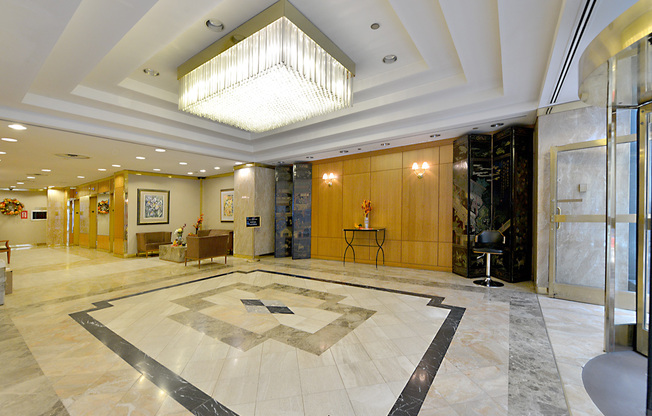 1 bed, 1 bath, $4,700, Unit 20D