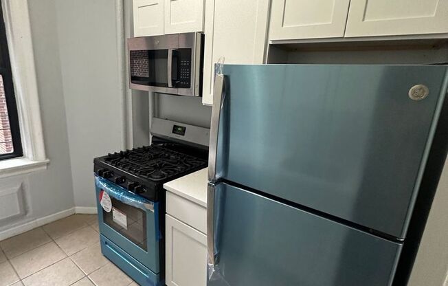 320-Hummingbird Properties, LLC