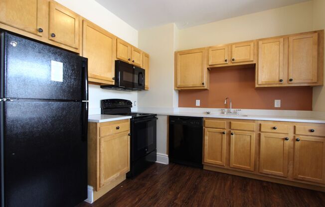 2336-2338 E. Carson St.