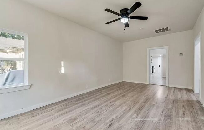Newly Updated 3 Bed 2 Bath Home for Rent in Dallas!