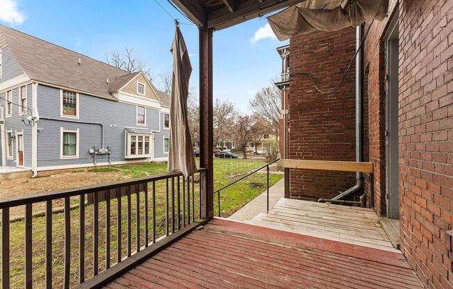 1 bed, 1 bath, 582 sqft, $895, Unit 11