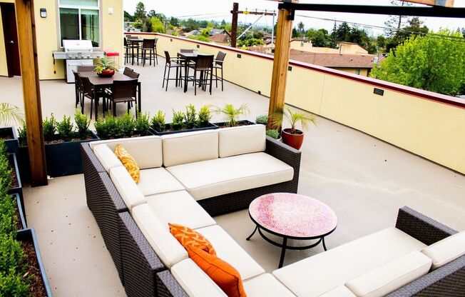3 beds, 2 baths, 1,035 sqft, $3,995, Unit 302