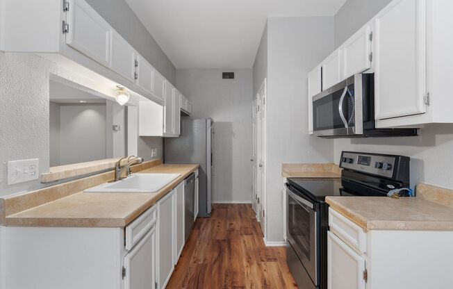 1 bed, 1 bath, $1,199