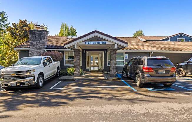 Leasing Office at 2000 Lake Washington Apartments in Renton, WA 98056