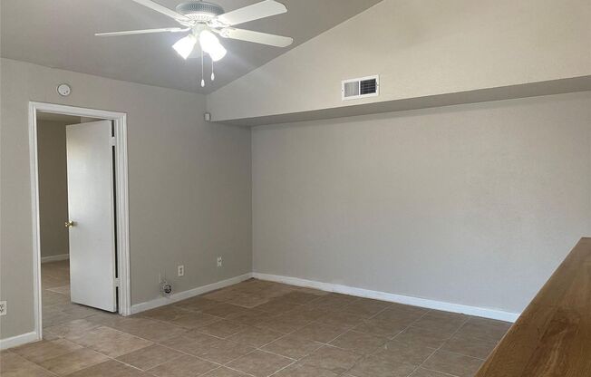 Limestone Dr. Duplex
