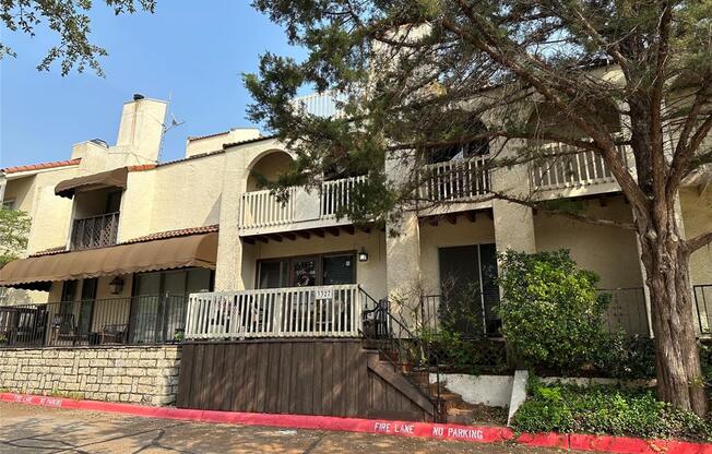 3327 AUGUSTA BLVD