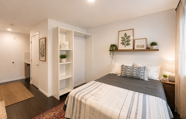Studio, 1 bath, 175 sqft, $1,125, Unit 2200