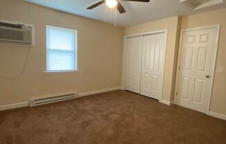 1 bed, 1 bath, 590 sqft, $700, Unit Unit 12