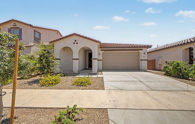 MOVE IN READY 4 Bed-2 Bath in Queen Creek