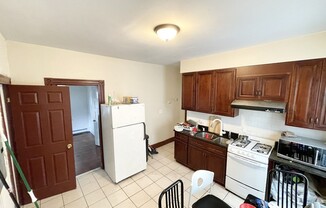 3 beds, 1.5 baths, $3,800, Unit 2