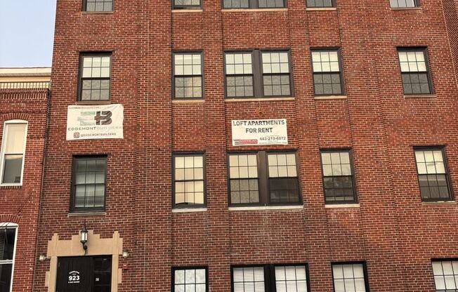 923 S East Ave