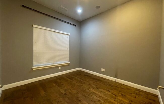 2403 Cabrillo Lane