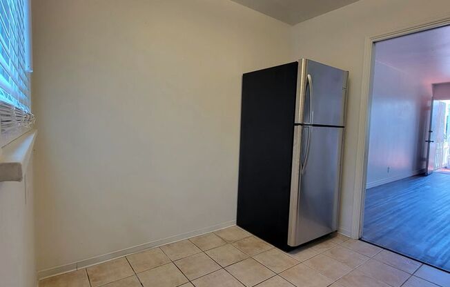 Studio, 1 bath, 550 sqft, $2,195