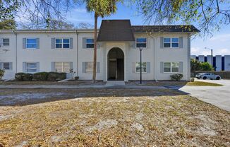 Beautiful Condo Located in Clearwater - Available Now!