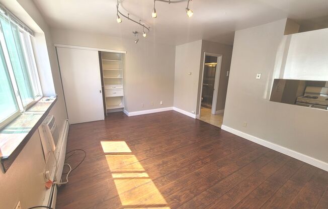 1620 Marshall