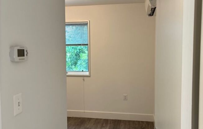 2 beds, 1 bath, $2,599, Unit 302