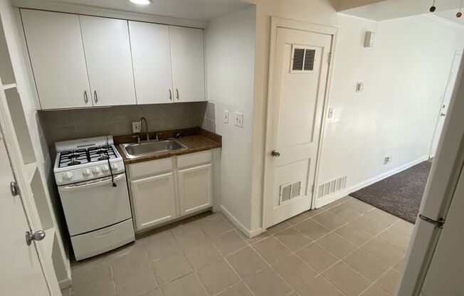 Studio, 1 bath, 394 sqft, $695, Unit 361N