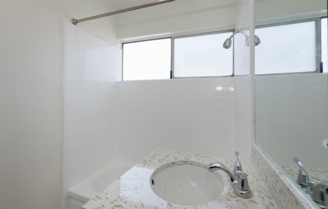 1 bed, 1 bath, 700 sqft, $1,845, Unit 39